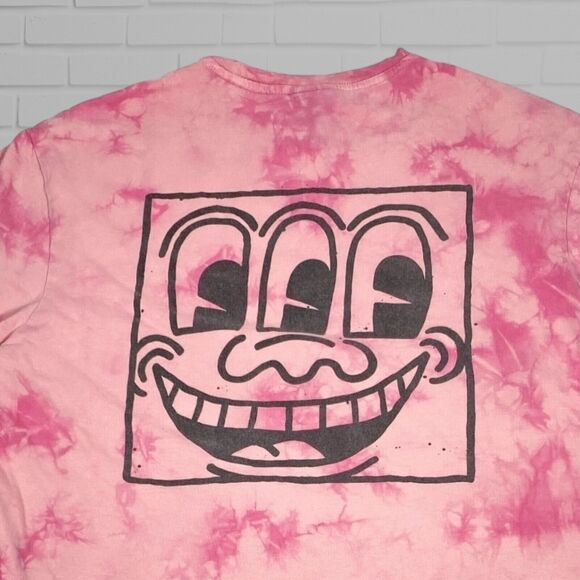 H&M x Keith Haring Mens T Shirt M Pink Relaxed Tie Dye Three Eyed Face Artist - Picture 9 of 9